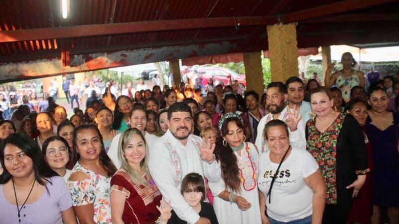 ZENYAZEN ESCOBAR CELEBRA EL PROGRESO DE LAS MUJERES