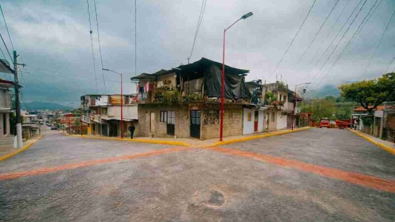 ENTREGAN OBRA DE REHABILITACIÓN DE CALLES EN COSCOMATEPEC