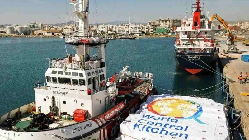 LLEGA A GAZA UN BARCO CARGADO CON 200 TONELADAS DE AYUDA HUMANITARIA