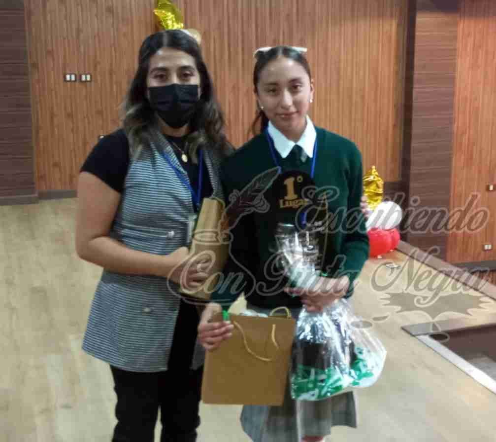 TELESECUNDARIA DE CALCAHUALCO GANA CONCURSO DE ORATORIA