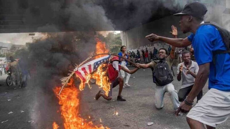 FUGA MASIVA DE REOS TRAS IRRUPCIÓN DE GRUPO ARMADO EN HAITÍ