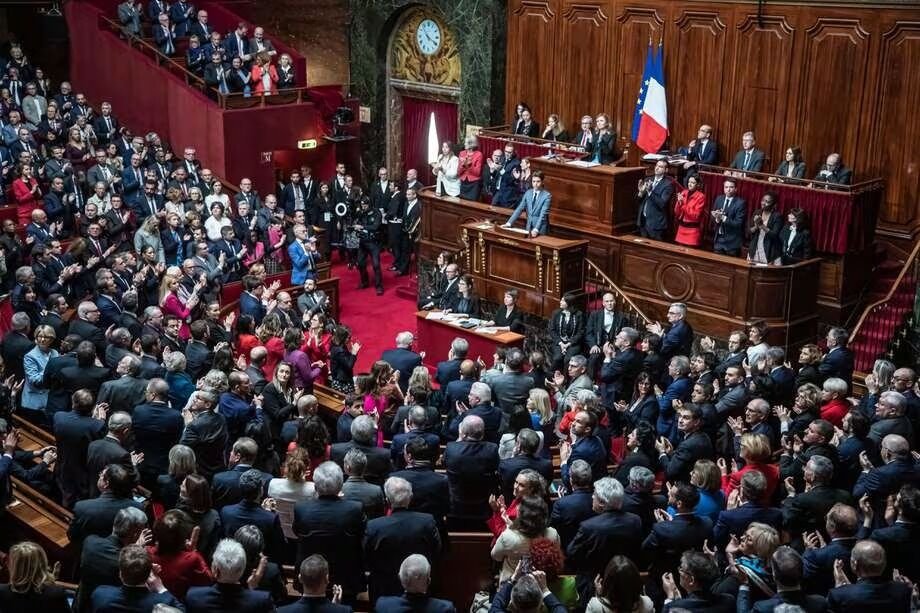 FRANCIA; PRIMER PAÍS EN PROTEGER EL ABORTO EN SU CONSTITUCIÓN