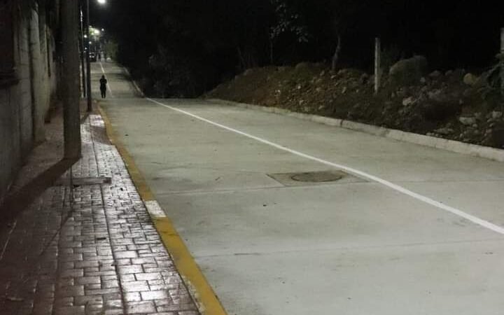 ESTRENAN CALLE Y ALUMBRADO EN COLONIA BUENOS AIRES