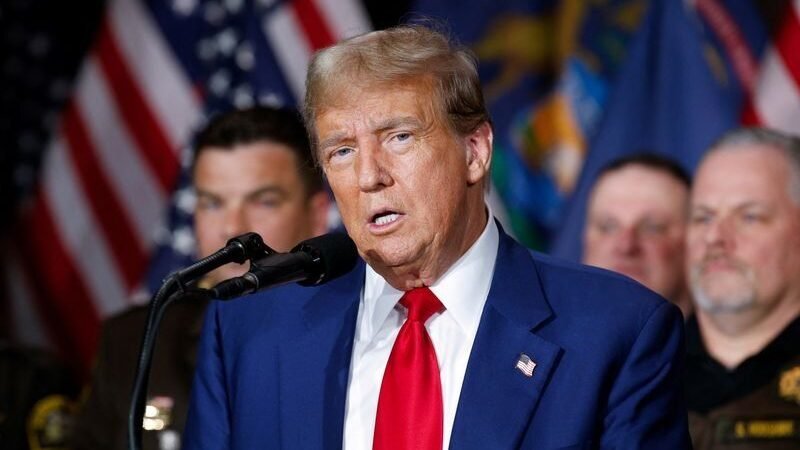 TRUMP LLAMA ‘ANIMALES’ A LOS INMIGRANTES