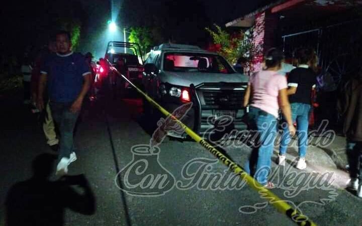 DERRAPA EN SU MOTOCICLETA Y MUERE