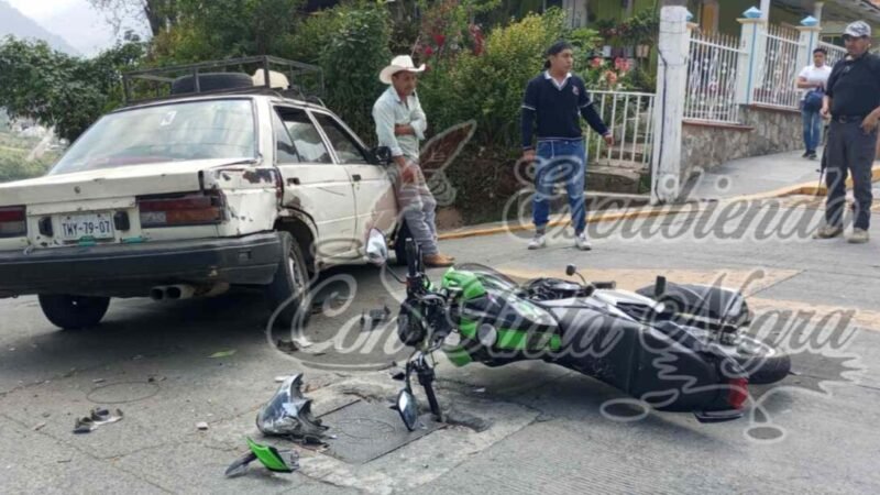 CHOCAN MOTOCICLISTAS CONTRA TSURU
