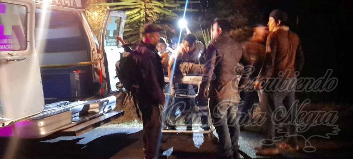 CAE MOTOCICLISTA A BARRANCO