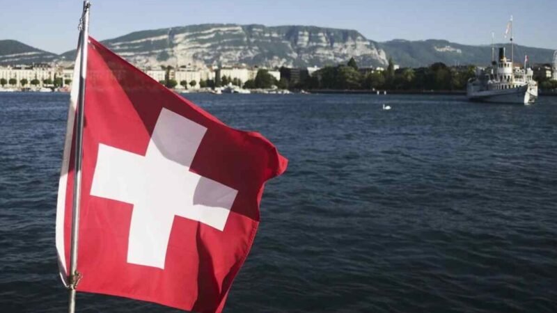 SUIZA PROHÍBE USO DE SÍMBOLOS NAZIS