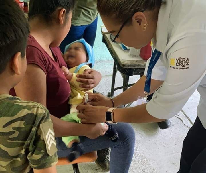 CELEBRAN JORNADA DE SALUD EN IXHUATLÁN