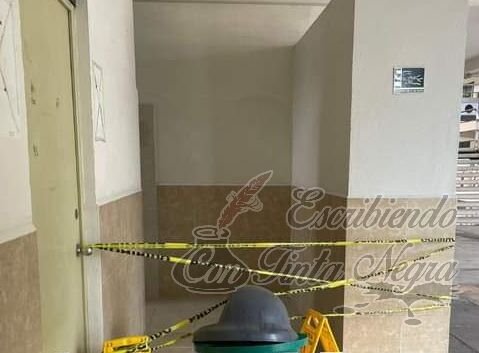 ENCUENTRAN FETO DENTRO DE BAÑOS DE LA UGM ORIZABA