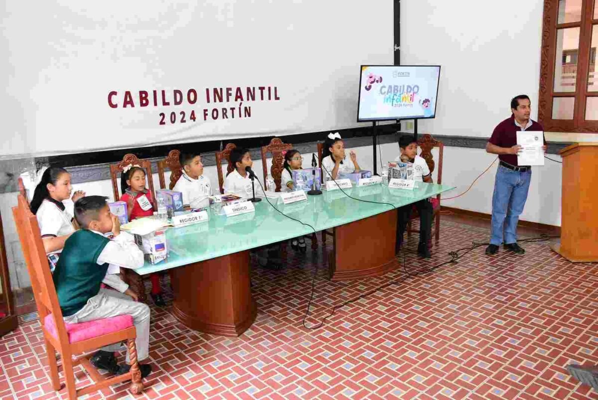 INSTALAN CABILDO INFANTIL EN FORTÍN