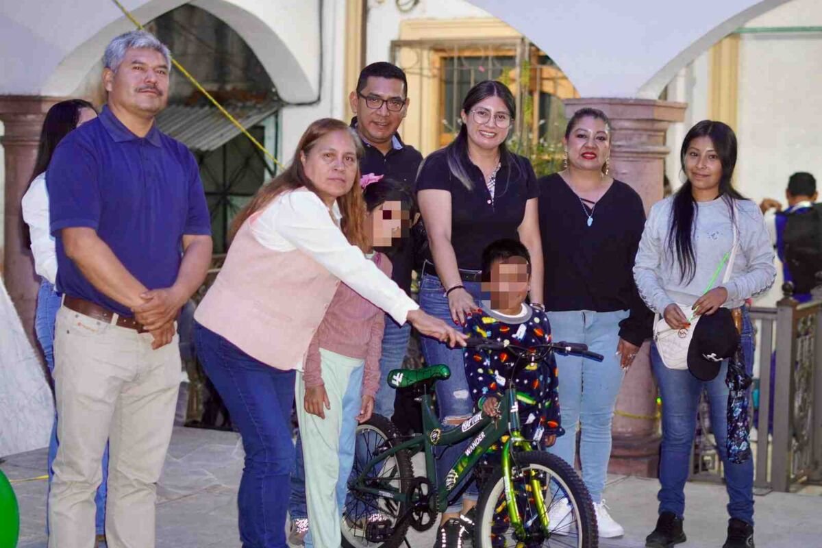 DE FIESTA, CHOCAMÁN EN DÍA DEL NIÑO