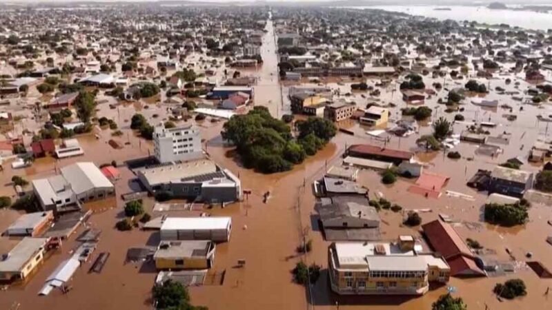 SUMAN 100 LAS MUERTES POR INUNDACIONES EN EL SUR DE BRASIL