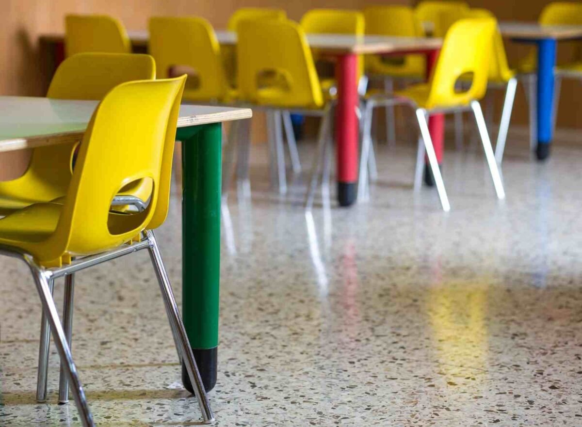 POR OLA DE CALOR AJUSTAN HORARIOS DE CLASES EN NUEVO LEÓN