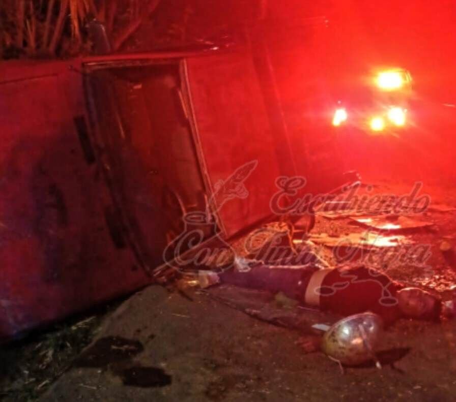MUERE JOVEN DE TOTUTLA EN VOLCADURA