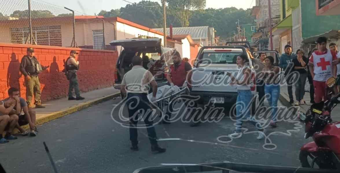 JOVENCITA ESCAPA POR LA “PUERTA FALSA”