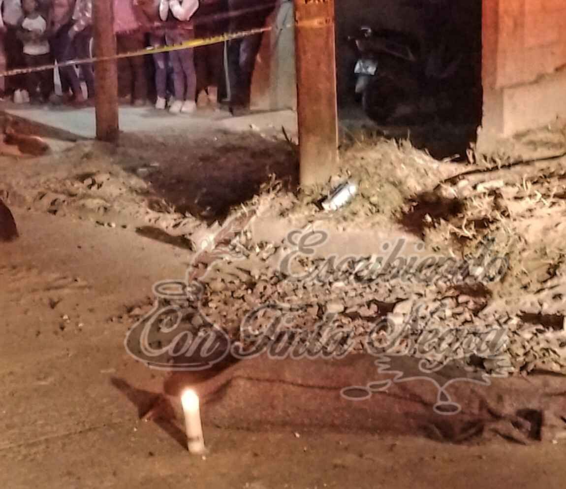 MUERE MUJER AL SER ATROPELLADA POR CAMIONETA EN XOCOTLA