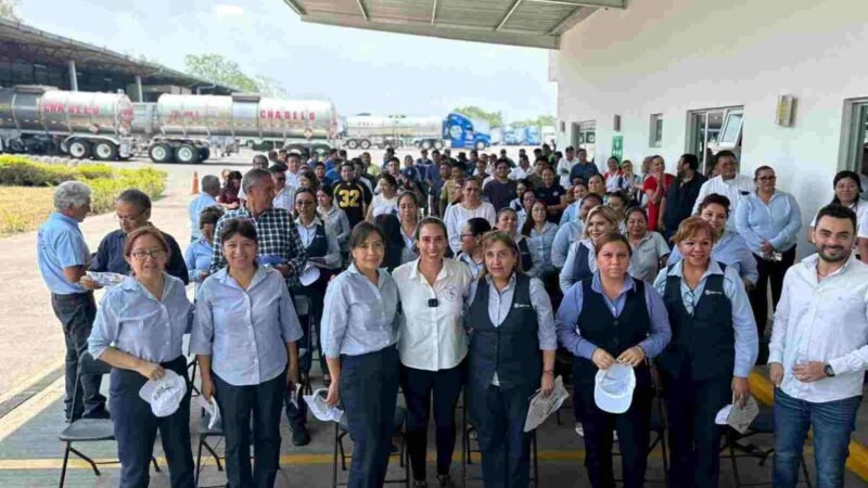 MARIANA RÍOS, COMPROMETIDA CON EL DESARROLLO ECONÓMICO DE CÓRDOBA, AMATLÁN Y YANGA