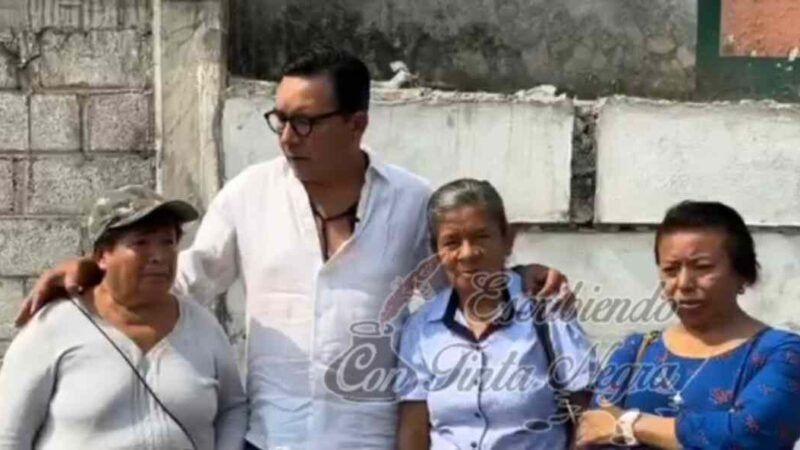 AGRADECEN COMERCIANTES APOYO PARA RECONSTRUIR SUS PUESTOS EN LA ZAPATA