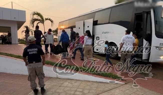INTERVIENEN A GRUPO DE INDOCUMENTADOS