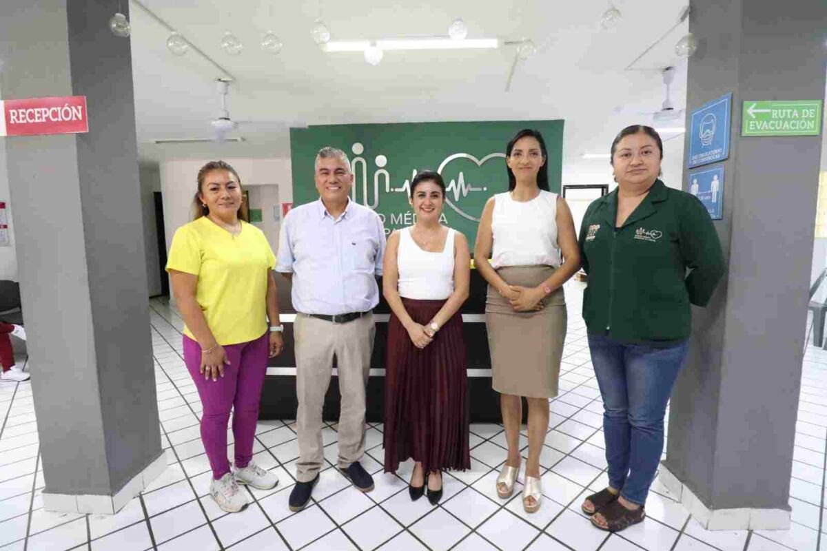 RECIBE PERSONAL DE UNIDAD MÉDICA MUNICIPAL DIF PLÁTICA SOBRE FENTANILO