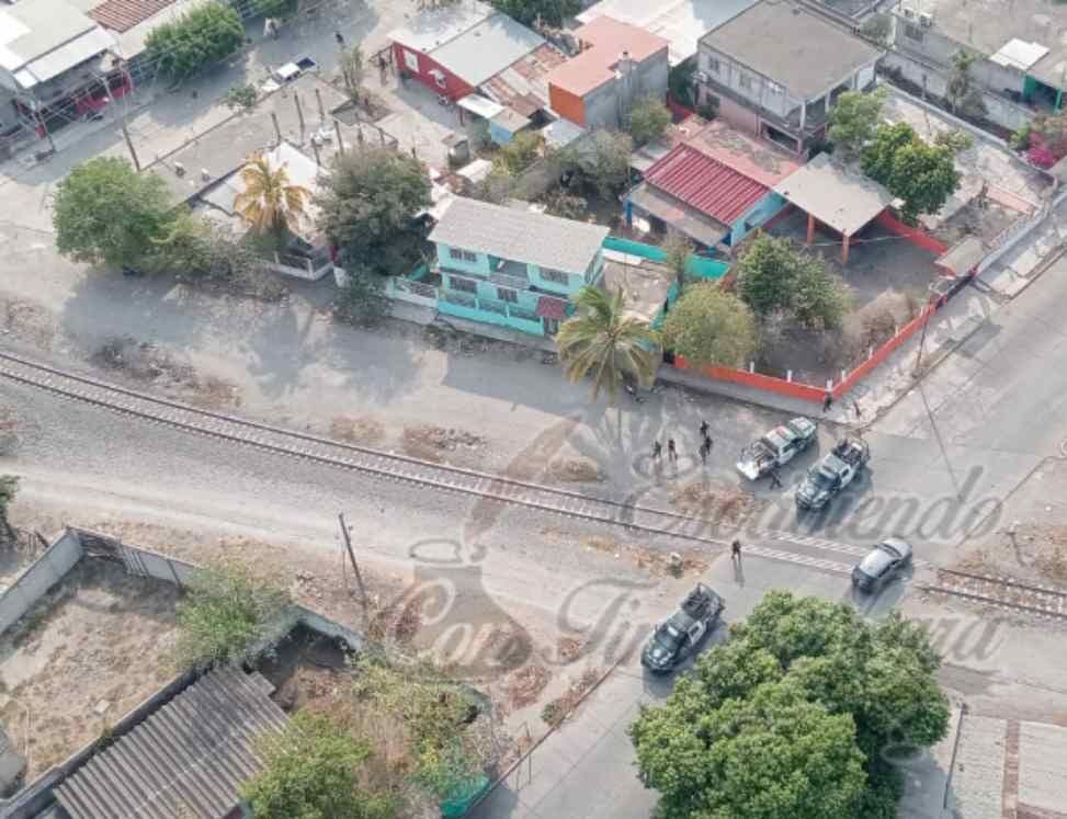 BALACERA EN TIERRA BLANCA; REVIENTAN CASA DE SEGURIDAD