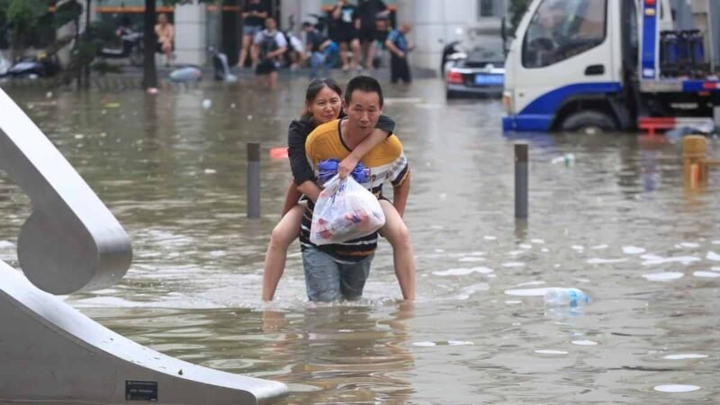 INUNDACIONES DEJAN 36 MIL EVACUADOS Y CASI 180 MIL DAMNIFICADOS EN CHINA