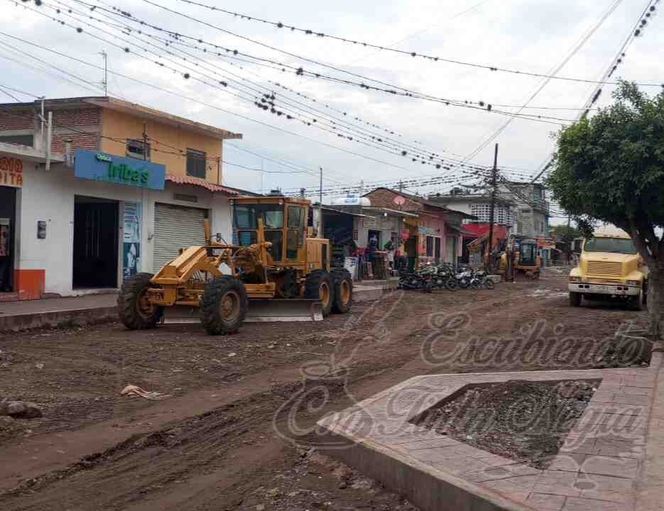 AVANZAN OBRAS EN PASO DEL MACHO