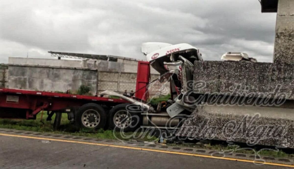 FATAL ACCIDENTE EN RANCHO TREJO; MUERE PAREJA