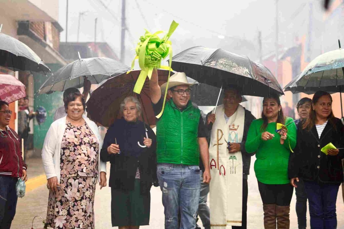 ENTREGA ERNESTO RUIZ PAVIMENTACIÓN EN LA CABECERA MUNICIPAL