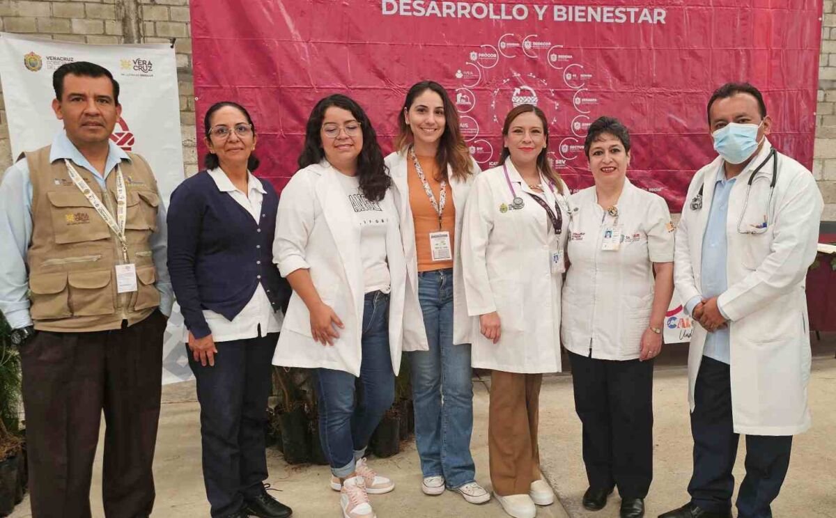 REALIZAN FERIA DE PROVEER EN CALCAHUALCO