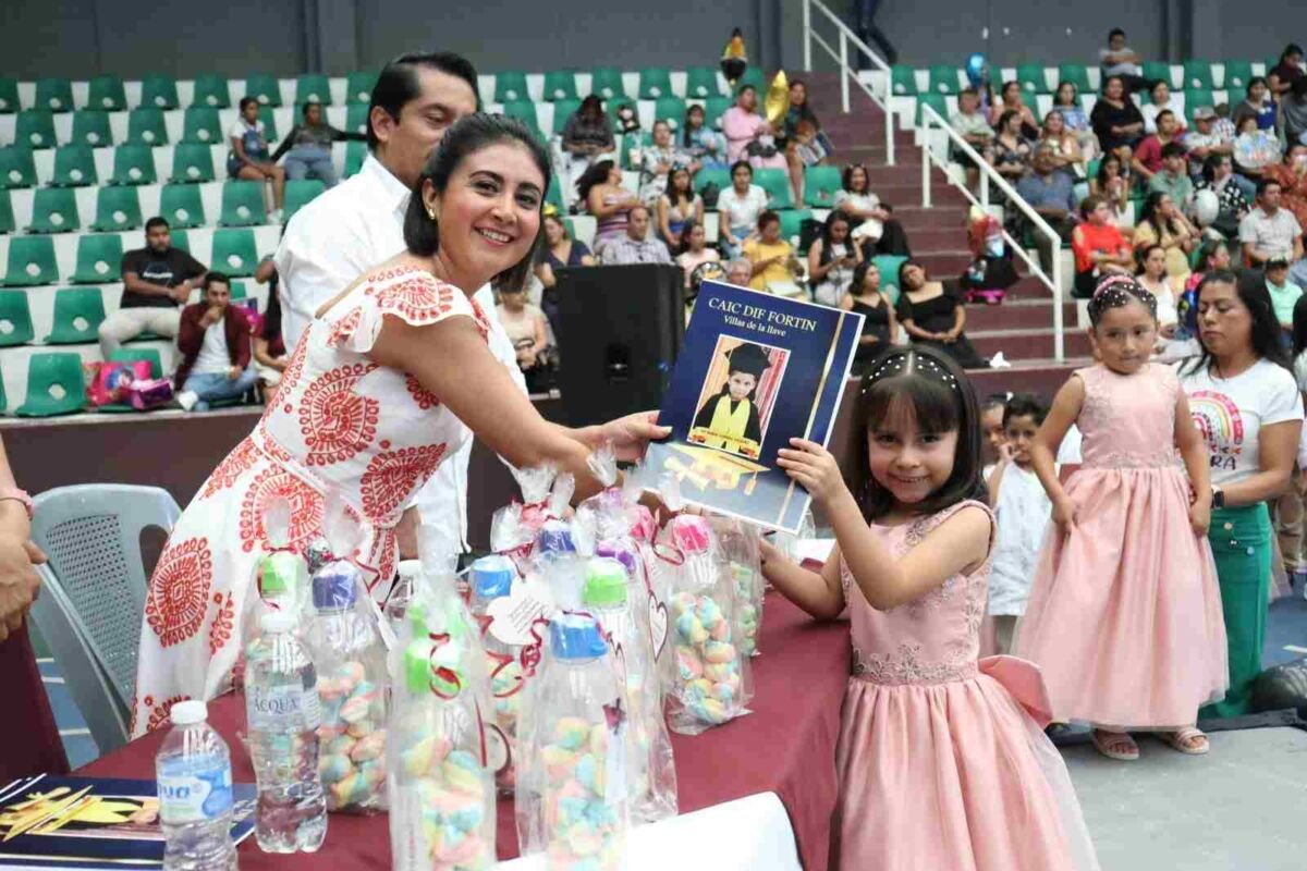 CONSOLIDA DIF EDUCACIÓN INTEGRAL EN NIÑOS A TRAVÉS DE LOS CAIC