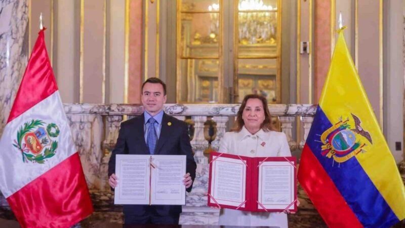 NOBOA Y BOLUARTE FIRMAN ACUERDOS PARA FORTALECER LA RELACIÓN BILATERAL