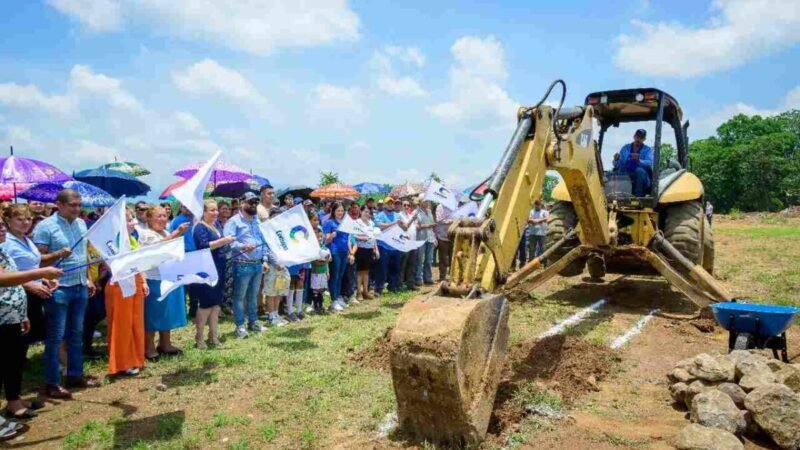 ARRANCA CONSTRUCCIÓN DE UNIDAD DEPORTIVA EN BOCA DEL MONTE