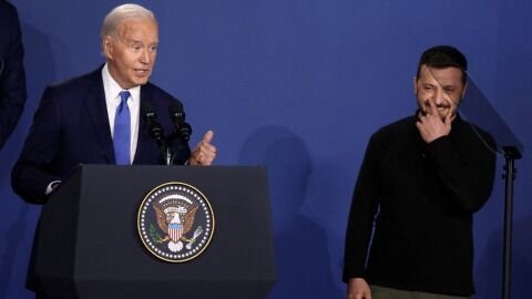 JOE BIDEN CONFUNDE A ZELENSKY Y LO PRESENTA COMO ‘EL PRESIDENTE PUTIN’