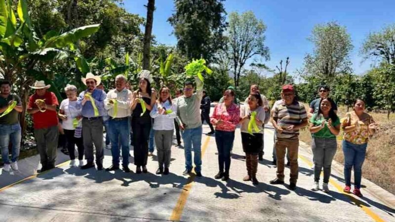 INAUGURAN CAMINO EN SAN JOSÉ NERIA
