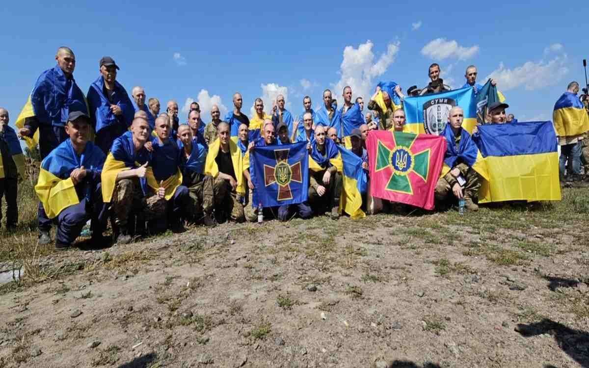 RUSIA Y UCRANIA INTERCAMBIAN A 95 PRISIONEROS DE GUERRA