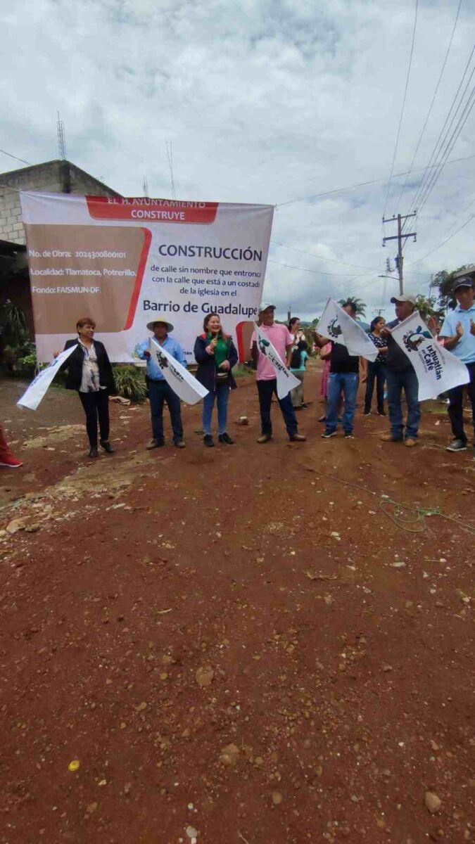ALCALDESA DE IXHUATLÁN DA BANDERAZO DE OBRA EN POTRERILLO