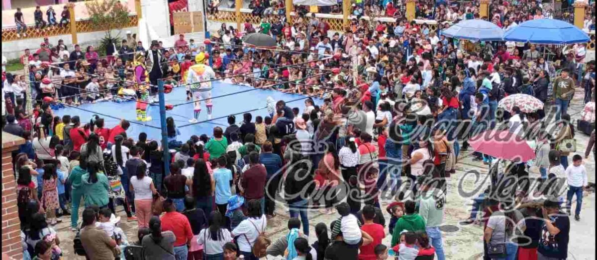 CELEBRAN A LOS NIÑOS EN ALPATLÁHUAC