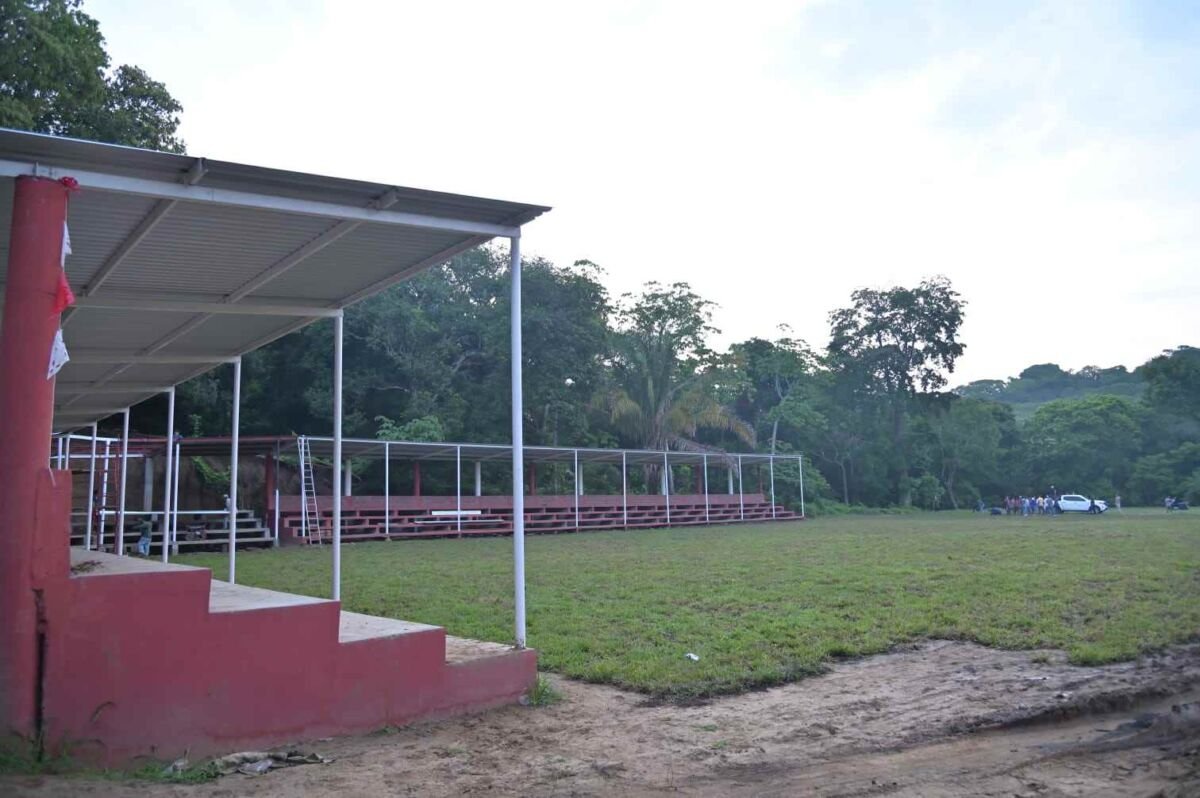 CERRO AMARILLO TENDRÁ MINI ESTADIO DEPORTIVO