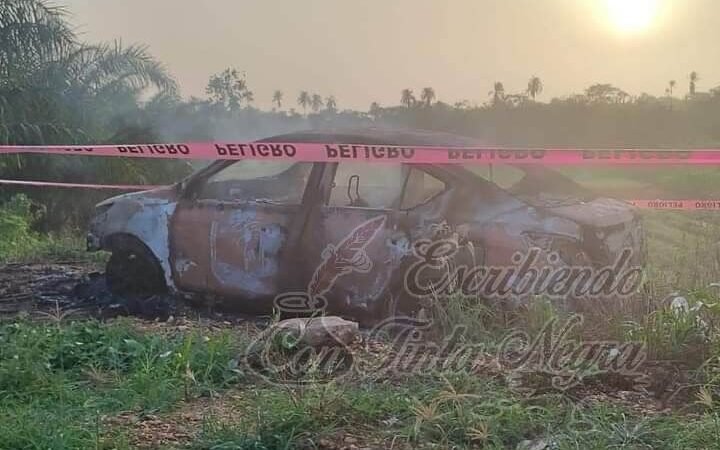 ENCUENTRAN HOMBRE CALCINADO DENTRO DE AUTO