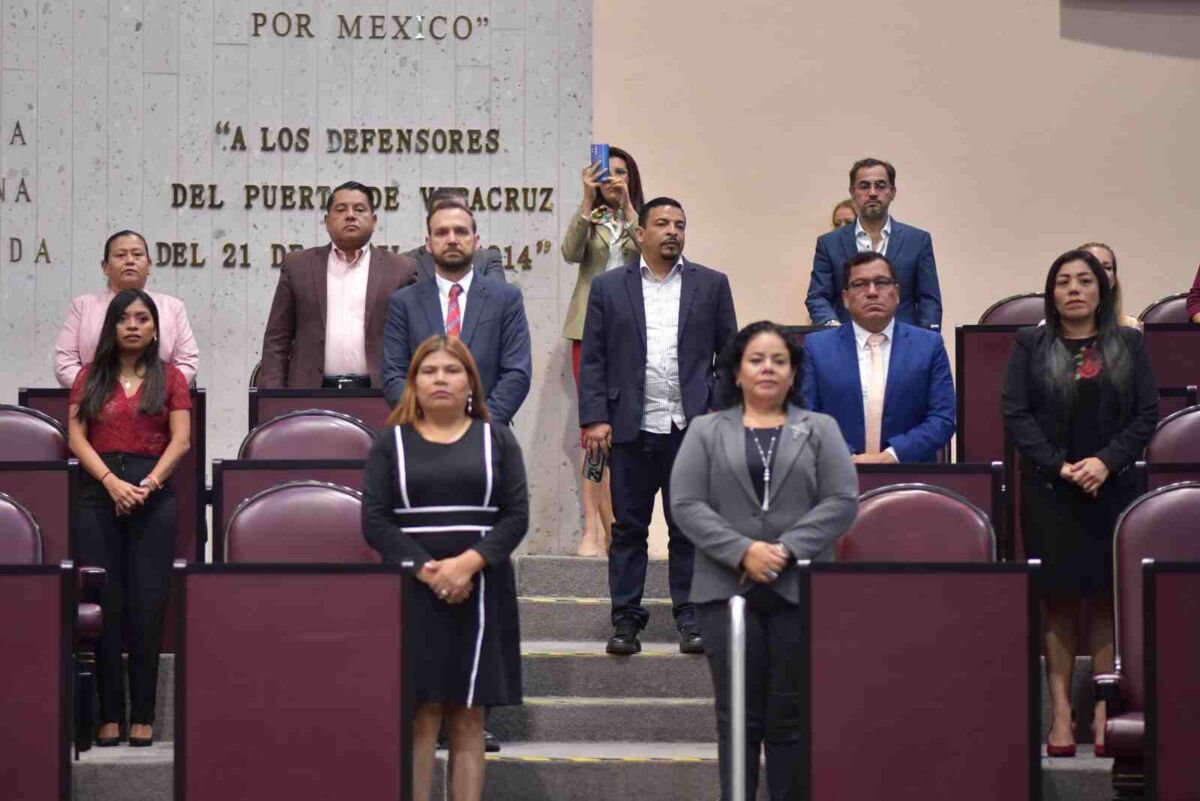 APRUEBA CONGRESO NUEVAS FECHAS PARA INICIO DE GOBIERNO Y LEGISLATURA DE VERACRUZ