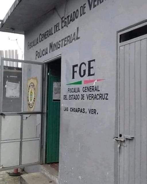 SE LE ESCAPA DETENIDO A MINISTERIALES