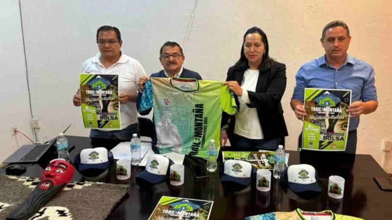 MARCA REGISTRADA, PALOMO Y MÁS, EN FIESTA CÍVICA DE COSCOMATEPEC