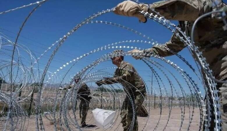TEXAS AMPLÍA SU ALAMBRADA ANTIMIGRANTES EN LA FRONTERA CON MÉXICO