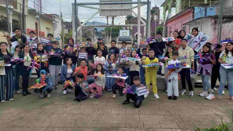 CLAUSURAN TALLER DE ELABORACIÓN DE ALEBRIJES EN IXHUATLÁN