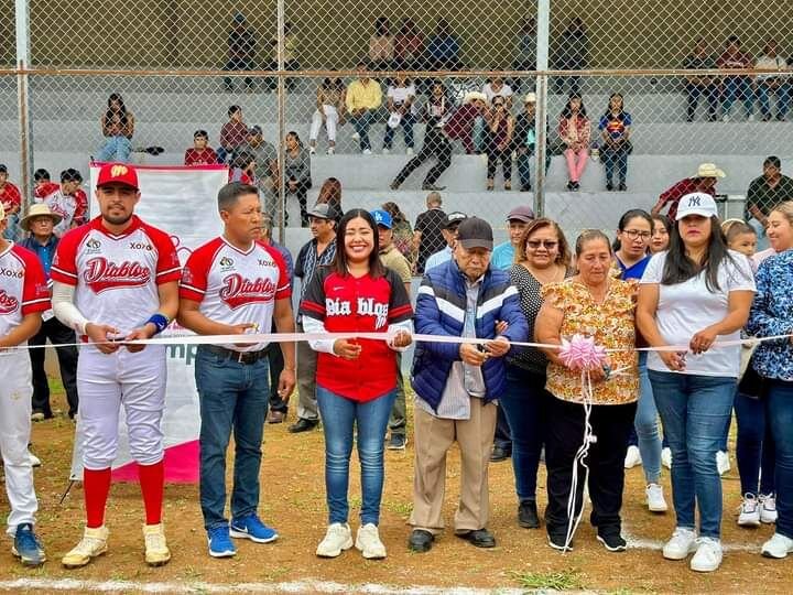 INAUGURAN MULTIDEPORTIVO EN TENAMPA