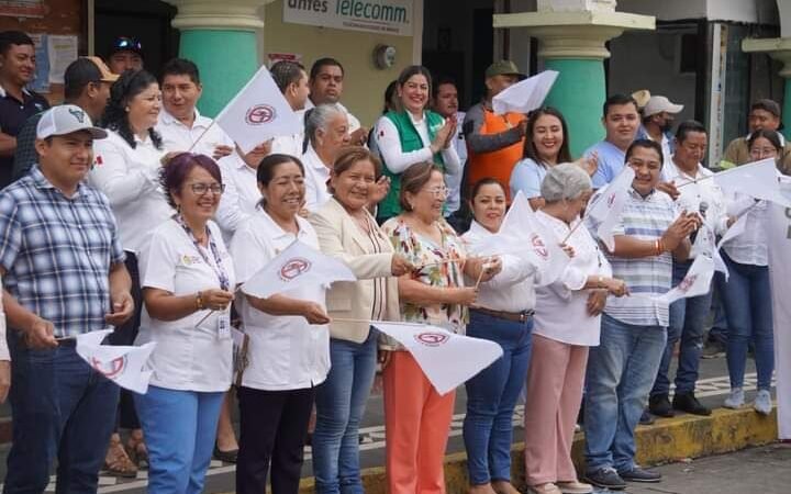 PONEN EN MARCHA PROGRAMA DE DESCACHARRIZACIÓN EN PASO DEL MACHO