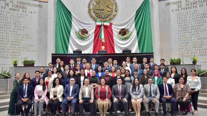 PARLAMENTO JUVENIL PRESENTA PROPUESTAS AL CONGRESO