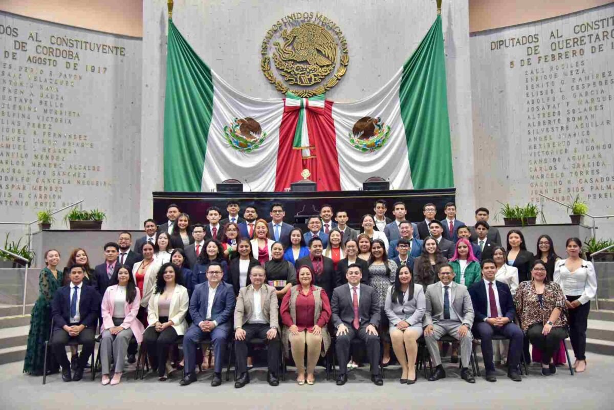 PARLAMENTO JUVENIL PRESENTA PROPUESTAS AL CONGRESO